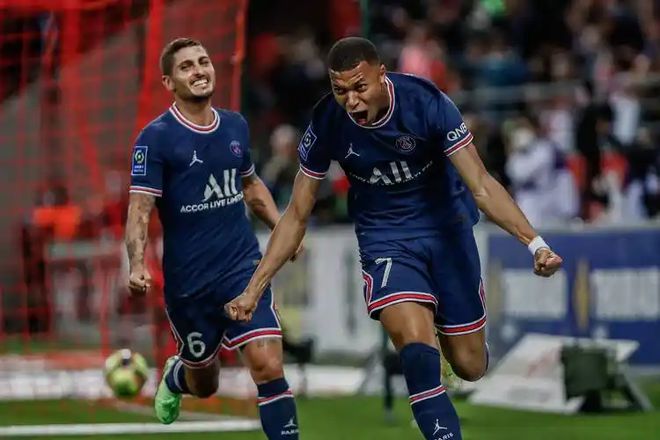 包含巴黎圣日耳曼主场胜利,稳坐榜首的词条 包含巴黎圣日耳曼主场胜利,稳坐榜首的词条