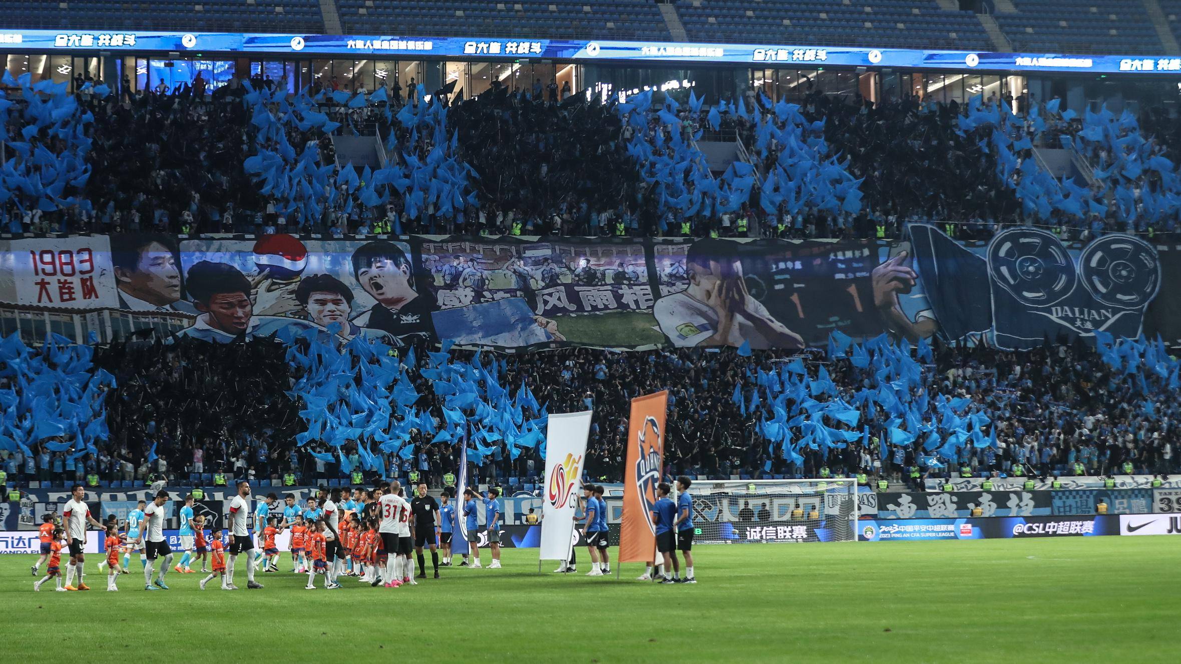 开云体育在线-火爆场面引爆球迷热情，气氛高涨的简单介绍