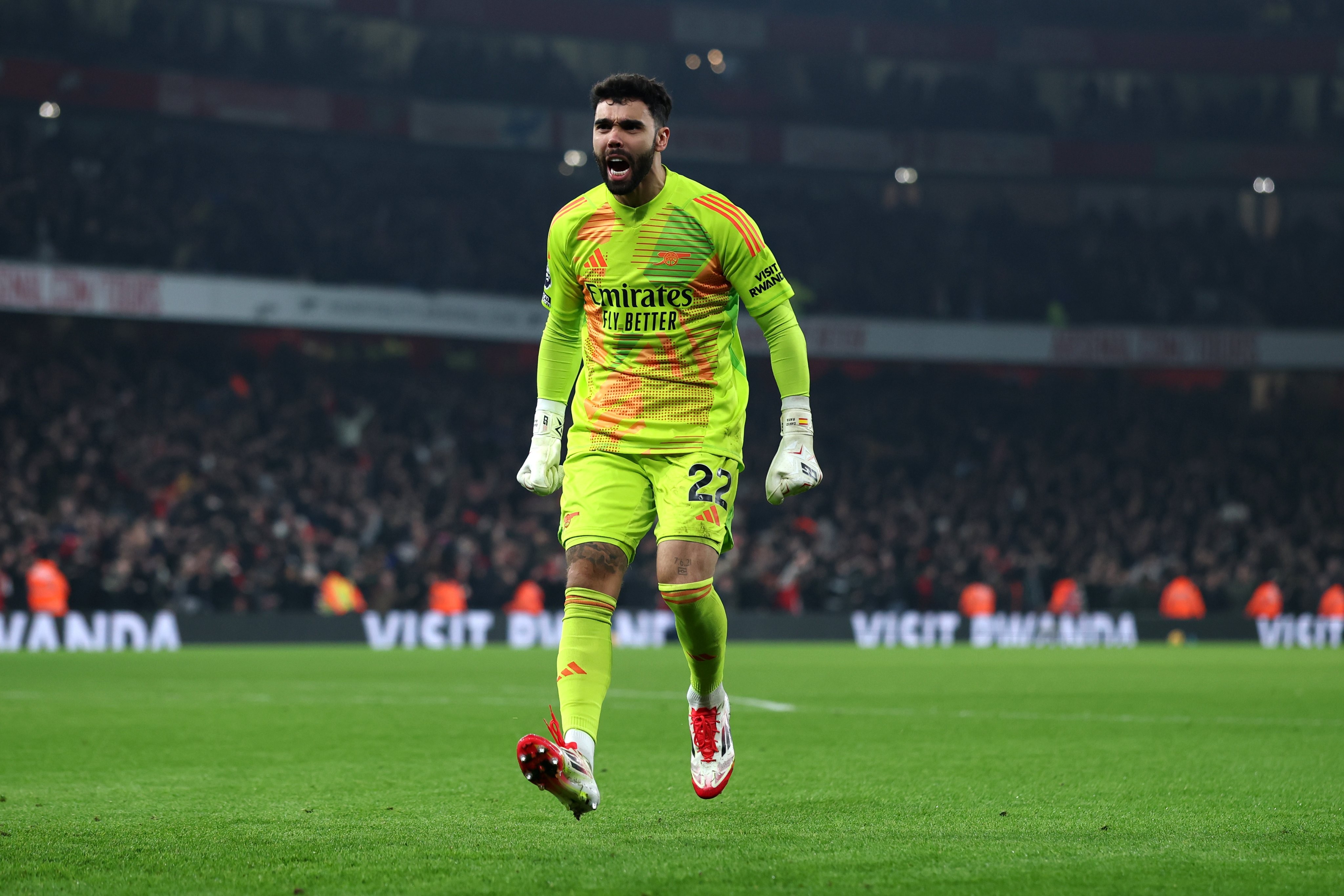 开云平台-阿森纳逆转制胜，英超球队力克对手晋级的简单介绍