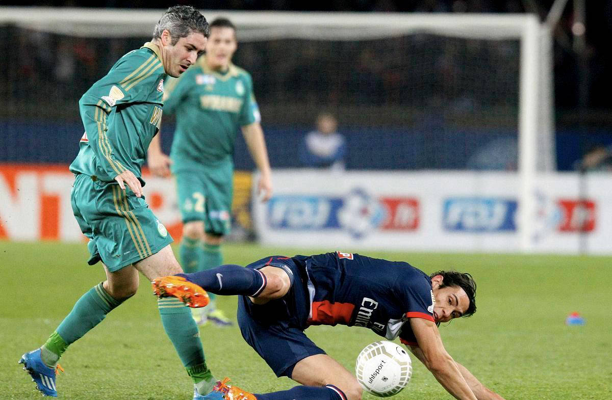 关于巴黎圣日耳曼取得连胜追击领头羊的信息