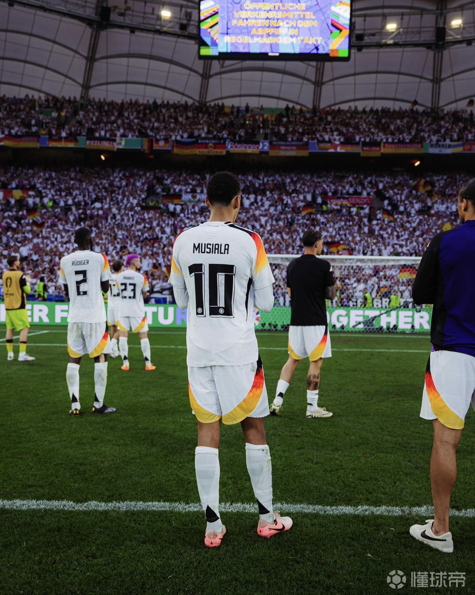 开云体育平台APP-西亚球队实力强大,备战重要比赛