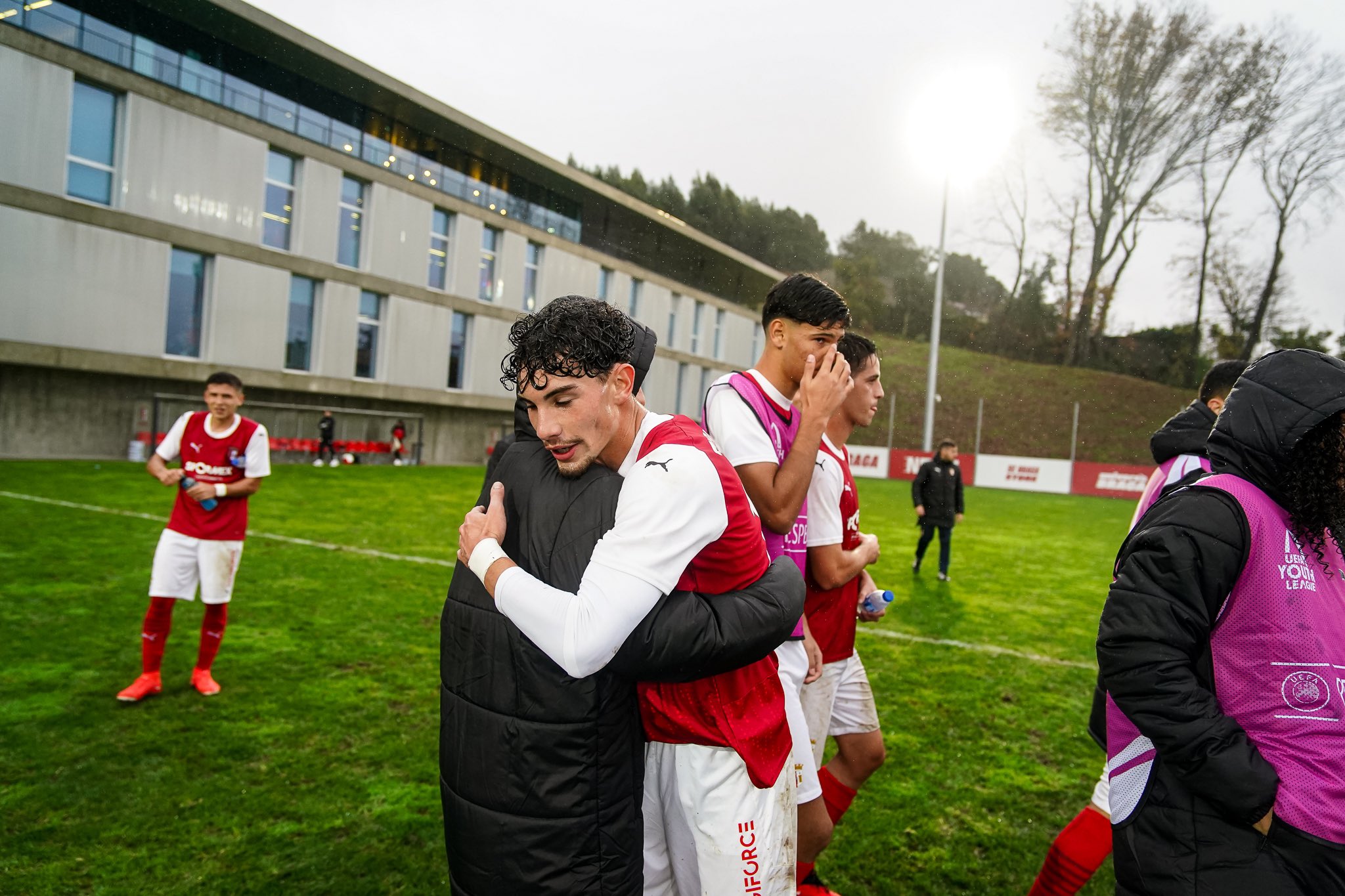 开云下载-格鲁吉亚主场一球小胜北爱尔兰，凯夫被质疑的简单介绍