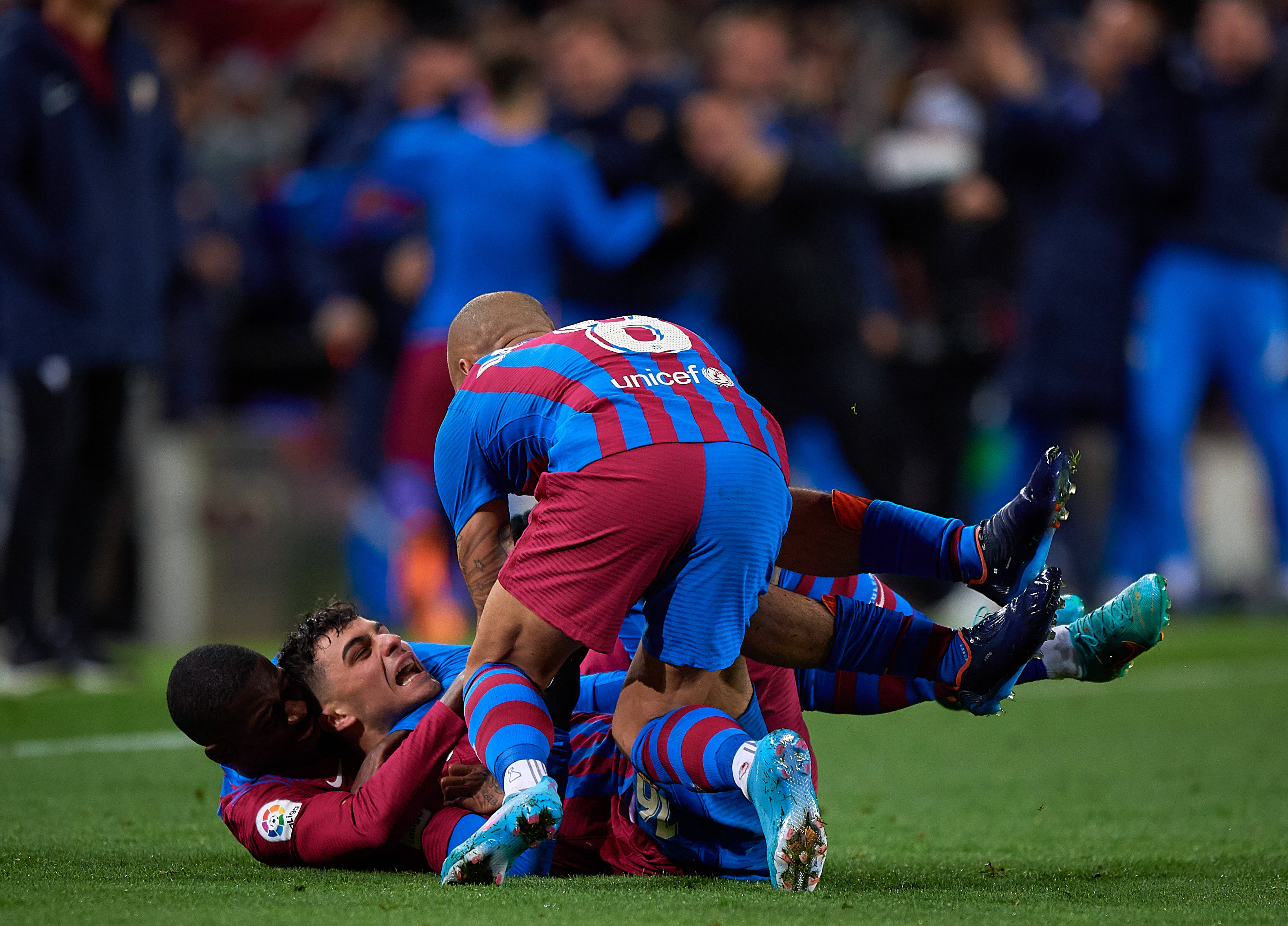 包含里昂胜出梅斯,欧战资格争夺激烈的词条 包含里昂胜出梅斯,欧战资格争夺激烈的词条