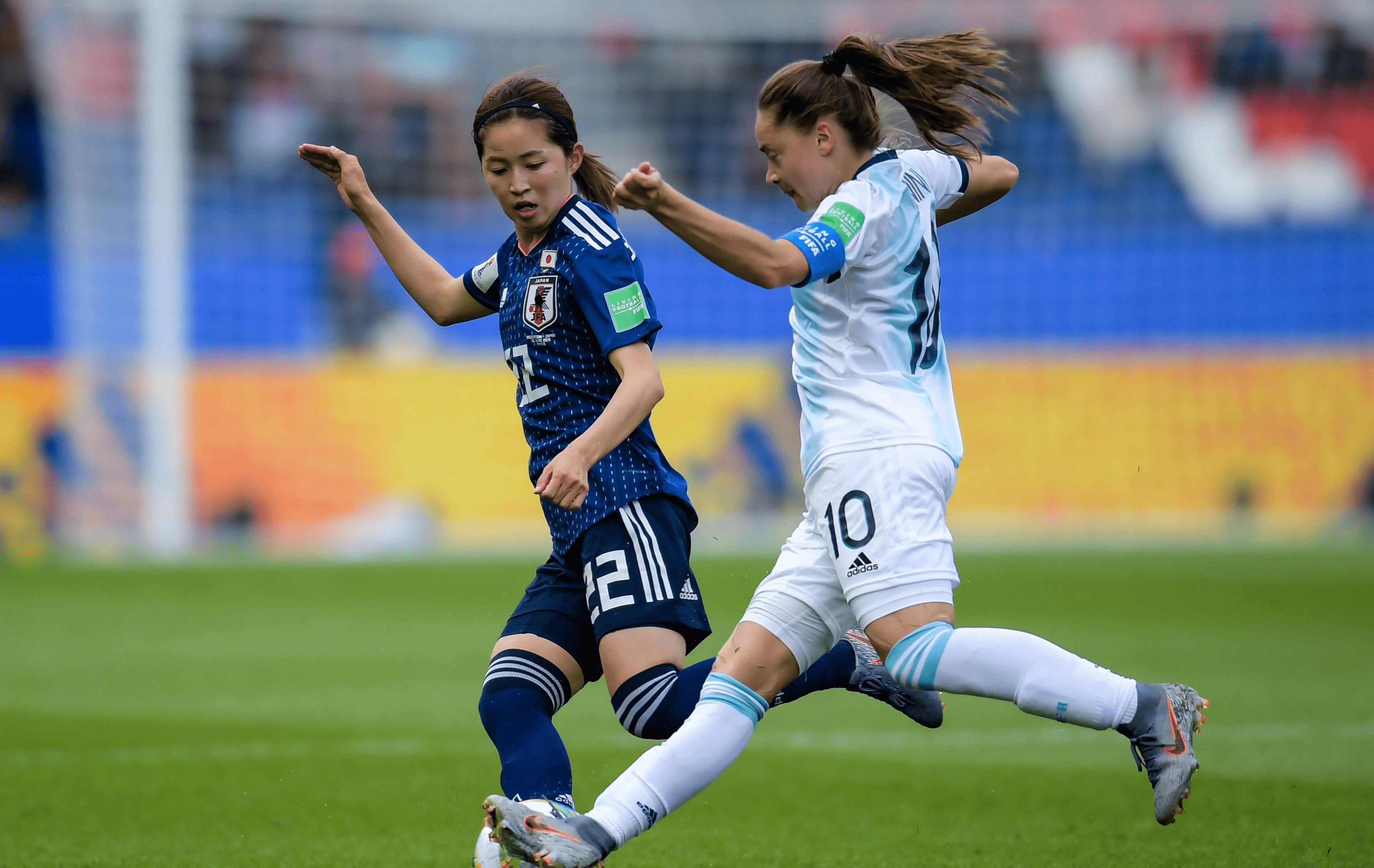 包含阿根廷女足封锁战术，取得连续胜利的词条