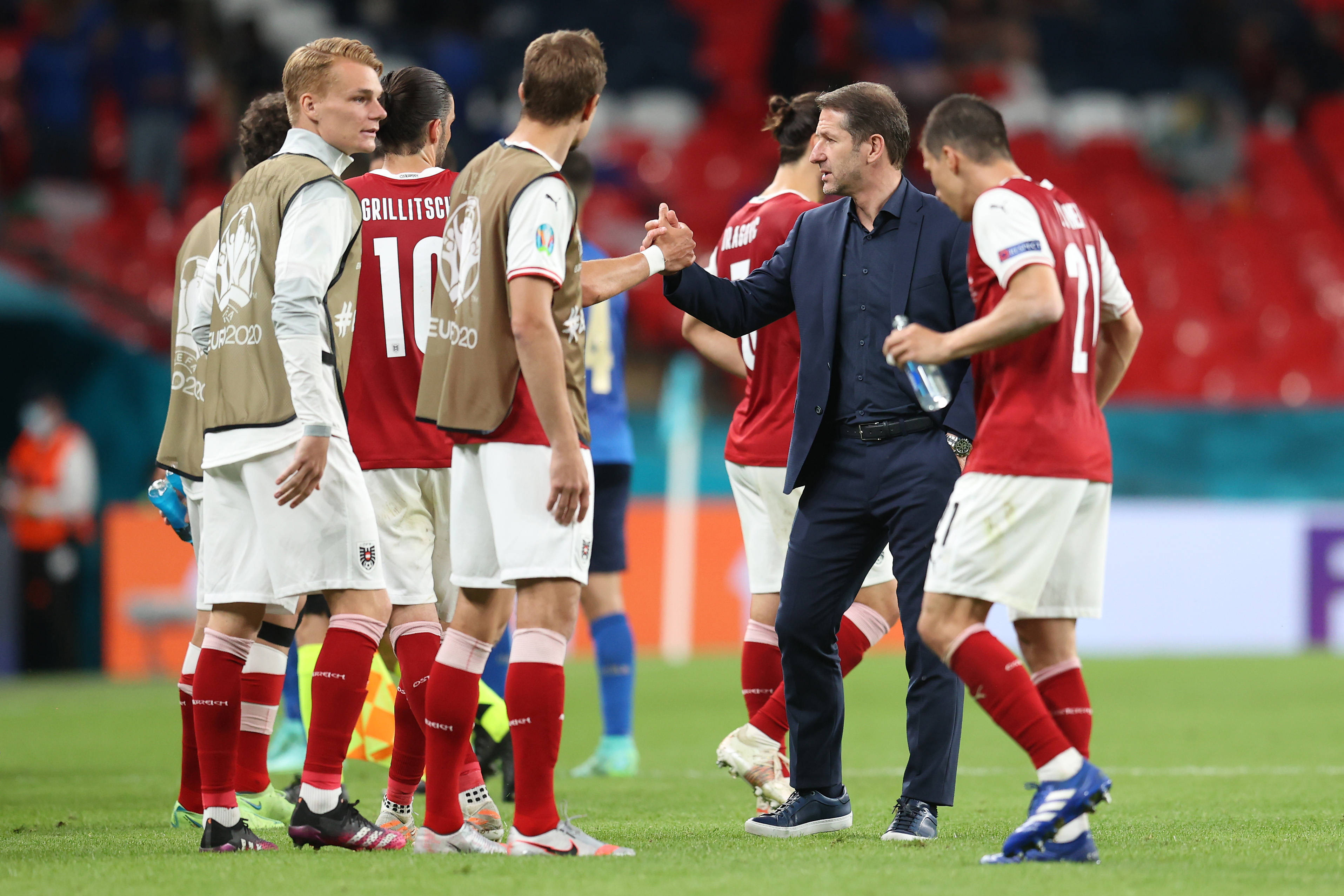 希腊队遗憾输给斯洛文尼亚欧预赛排名下滑的简单介绍