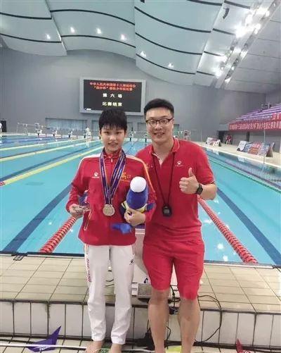 开云官网-游泳全国锦标赛泳坛新星涌现，打破平凡力争冠军建功的简单介绍