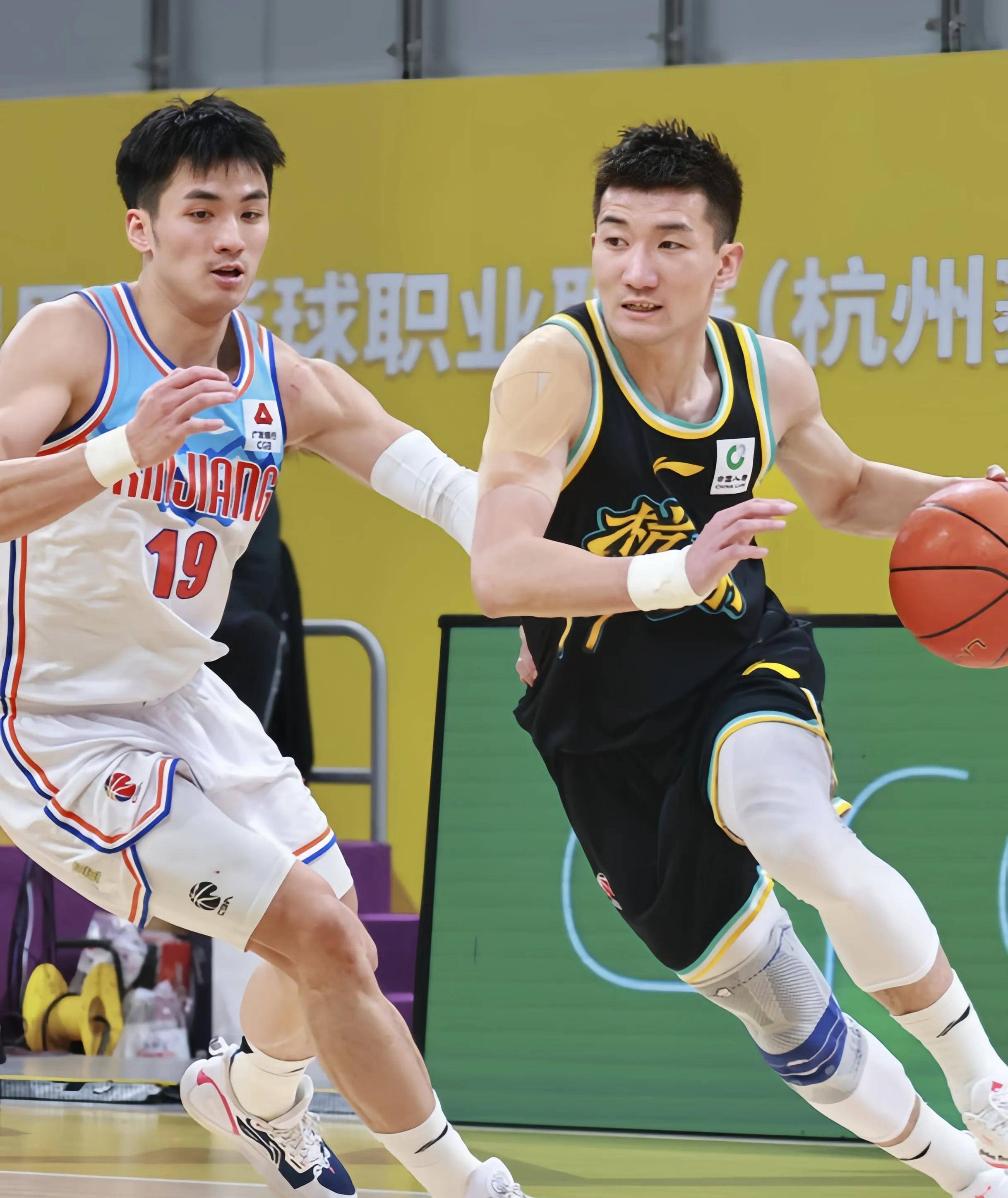 开云体育app-包含辽宁球员连续攻防坚持向胜利努力前行的词条