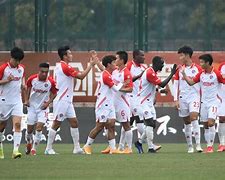 包含大洋球队防线坚不可摧，成功晋级强的词条