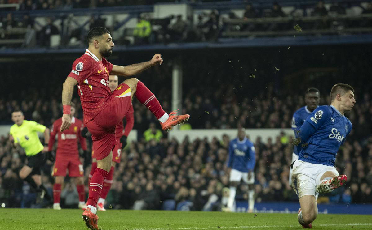 开云体育-利物浦再度险胜,英超球队表现抢眼