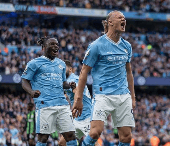 开云下载-曼城队容轮换得当，主场保持不败纪录的简单介绍