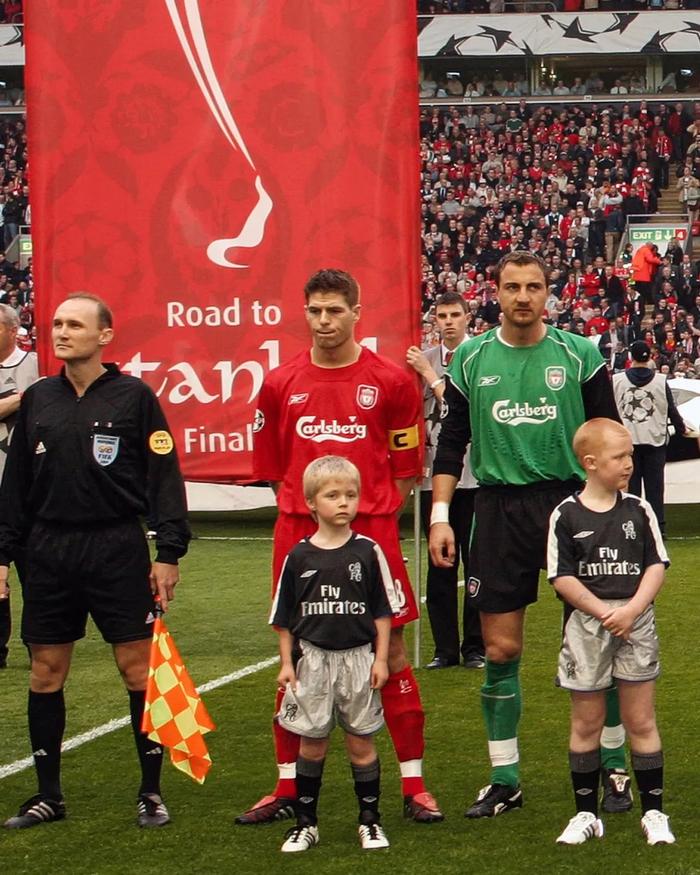 开云体育下载-利物浦战胜对手，晋级欧冠半决赛