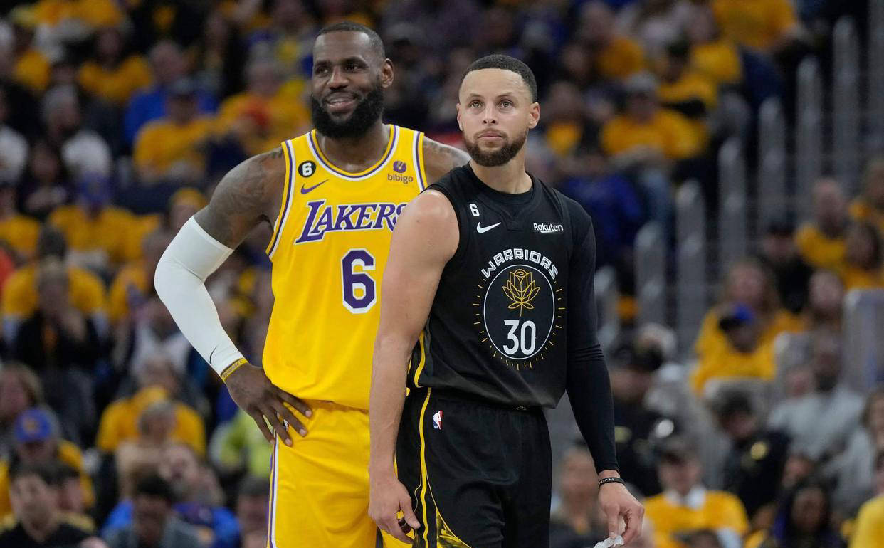 美国前锋表现出色入选最佳阵容! 美国前锋表现出色入选最佳阵容!