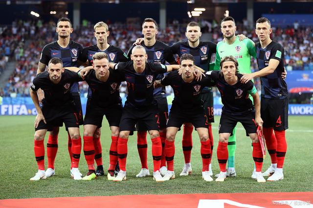 乌克兰队迅猛进攻，迎战斯洛文尼亚队