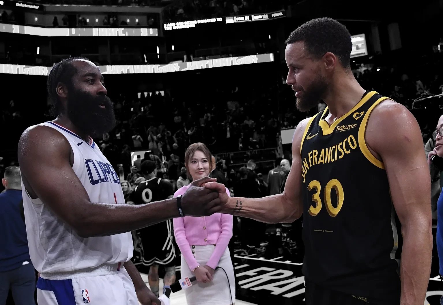 包含湖人遭遇西部劲旅,主场大战金州勇士的词条 包含湖人遭遇西部劲旅,主场大战金州勇士的词条