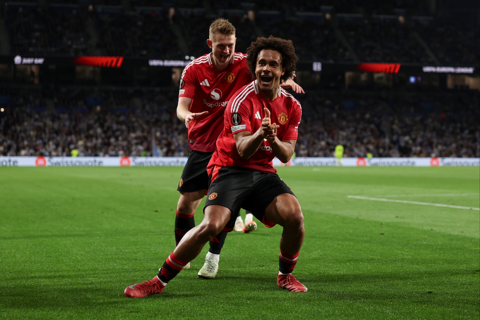 开云体育平台APP-曼联客场不敌狼队，连续三场失利霸主地位动摇的简单介绍