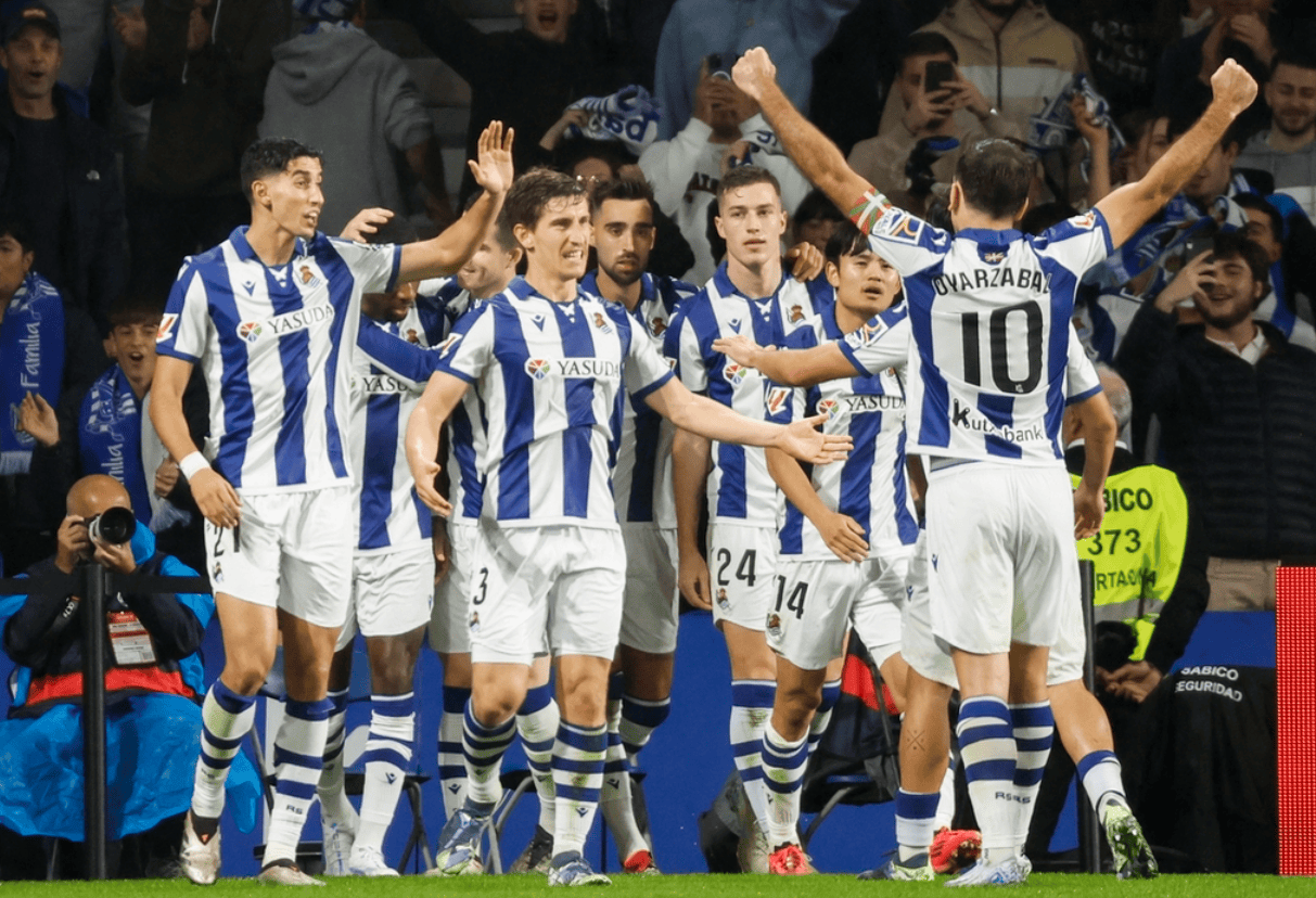 开云体育-切尔西大胜对手，追逐领头羊