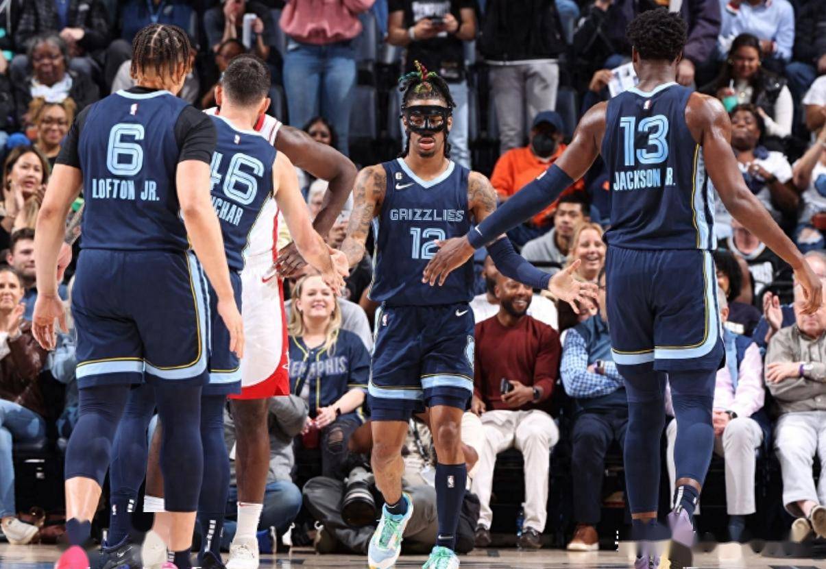 东部和西部球队交锋展现实力 东部和西部球队交锋展现实力