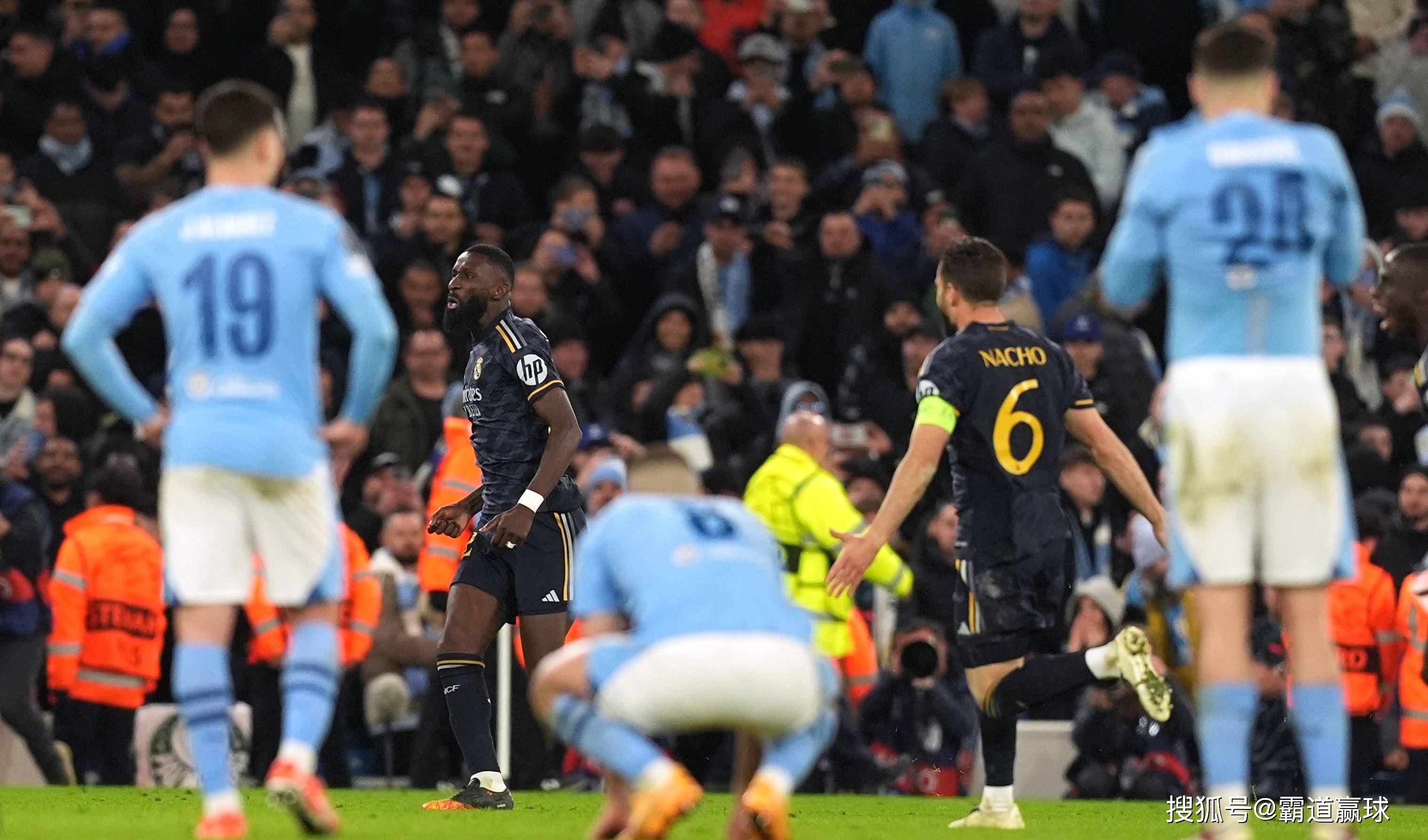 皇马2球完胜曼联,成功晋级欧冠半决赛!的简单介绍 皇马2球完胜曼联,成功晋级欧冠半决赛!的简单介绍