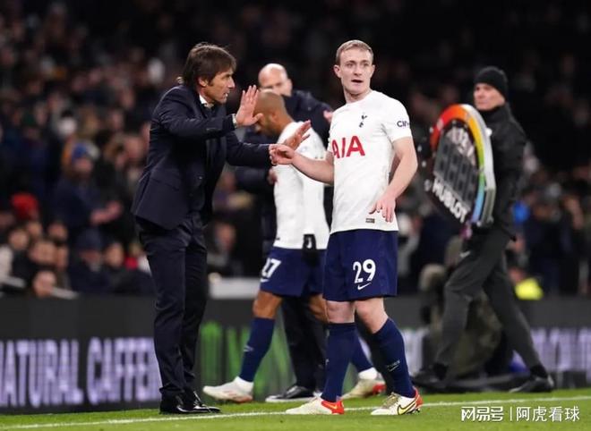 热刺不敌莱切斯特城,遭遇两连败 热刺不敌莱切斯特城,遭遇两连败