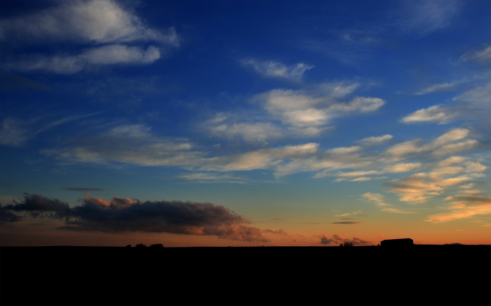 开云体育官方网站-双面足球，卢卡库的个人闪耀与克罗地亚的团队胜利