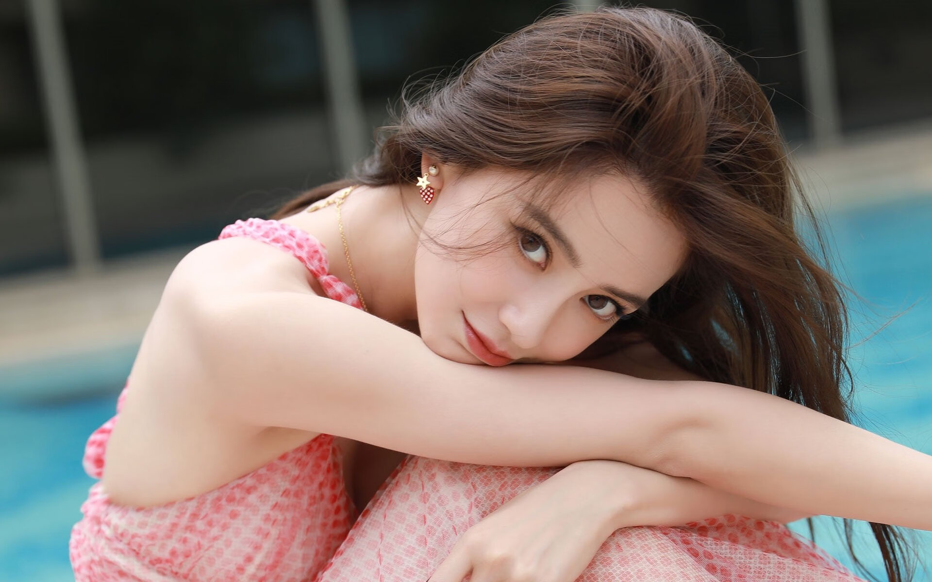 北非雄鹰的觉醒，格纳布里爆发引领阿尔及利亚完胜多特蒙德