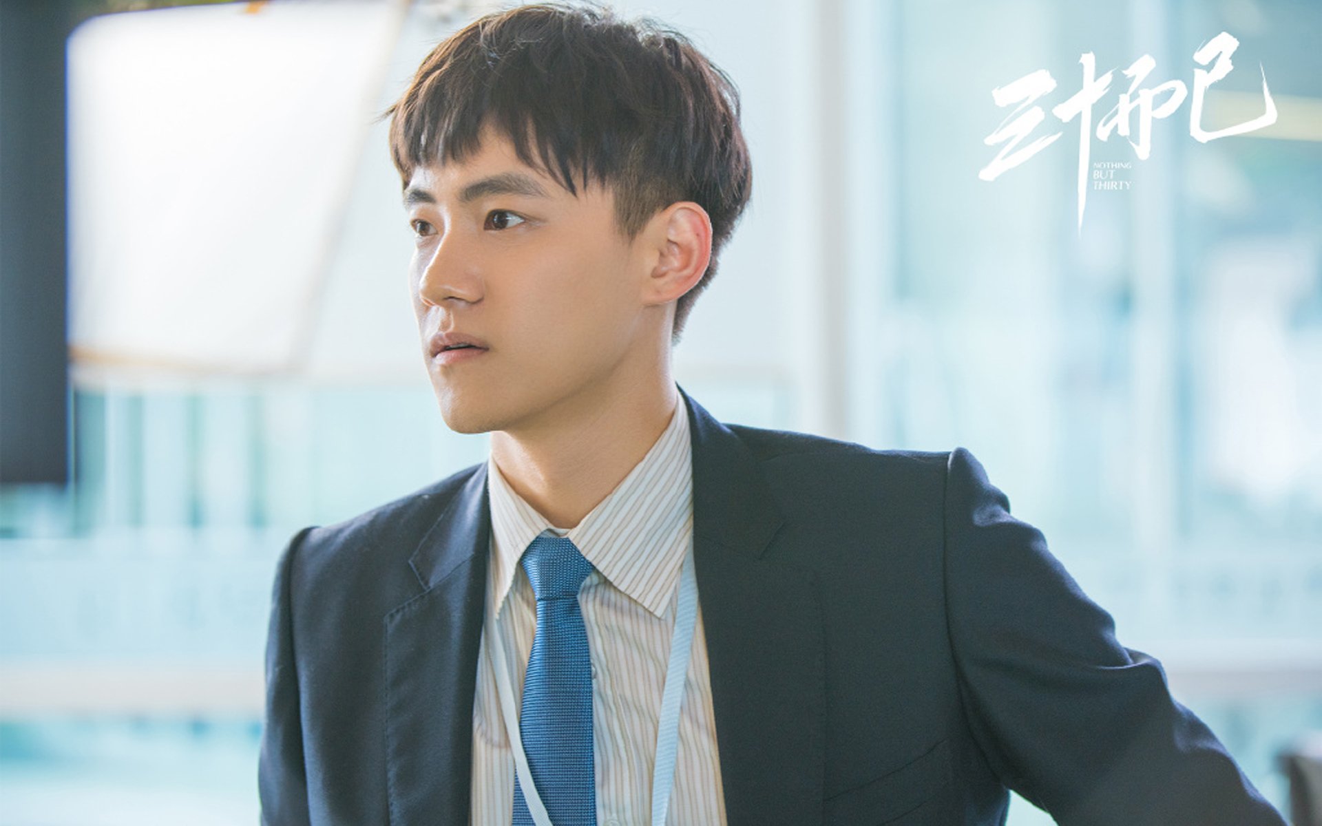 开云体育-德里赫特爆发！加纳速胜勒沃库森，防守艺术与闪电战，现代足球的双面镜